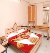 Sri Hari Iyengars Plaza Hotel